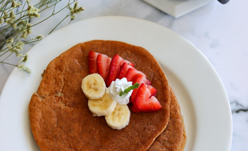 Eggless Blender Oat Pancakes